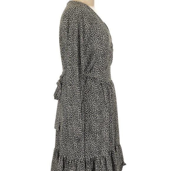 NWT Michael Kors Black and White Wrap Dress - Picture 3 of 6